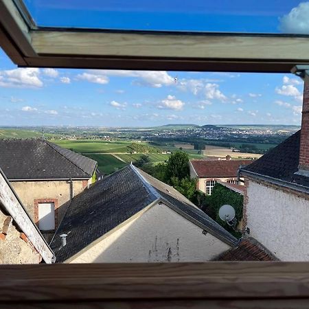 Un Petit Coin Sous Les Toits Villa Hautvillers Eksteriør billede